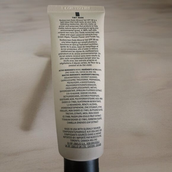 NUDESTIX Nudescreen Daily Mineral Veil SPF 30 – Tint Nude - Picture 3 of 5